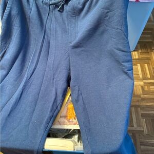 George Men’s 2XL super soft stretch sweatpants elastic waist with string tie.